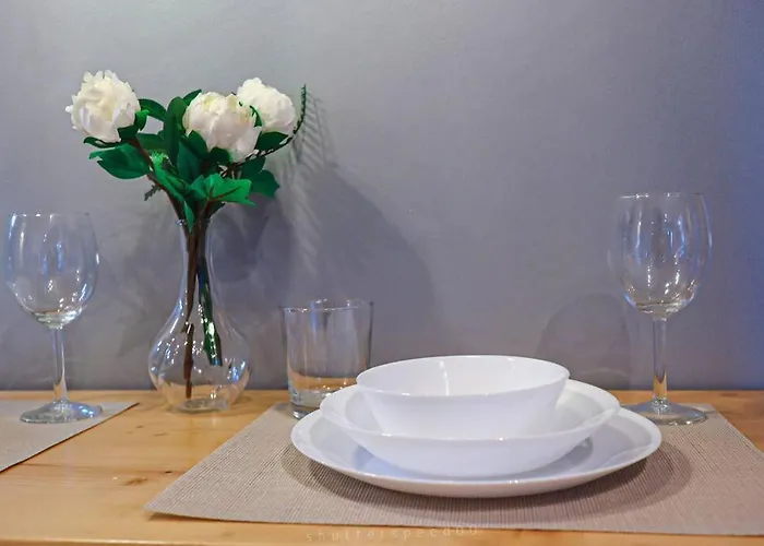 Deal! Cozy And Minimalist 2br Nr Airport *