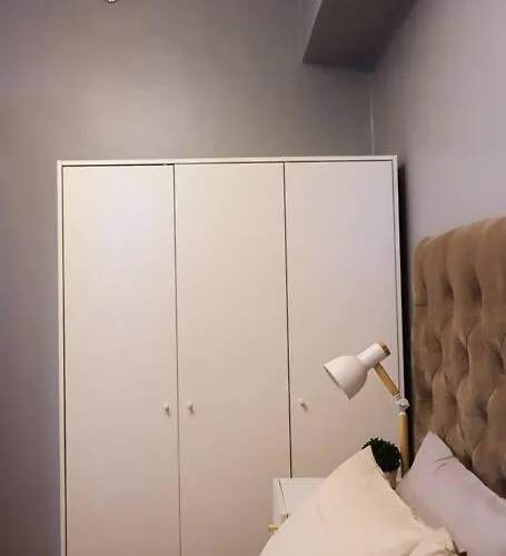 Appartement Deal! Cozy And Minimalist 2br Nr Airport Manille