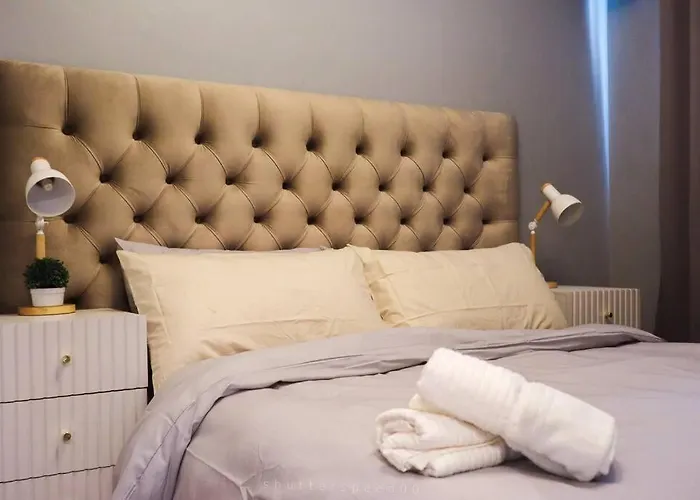 Deal! Cozy And Minimalist 2br Nr Airport